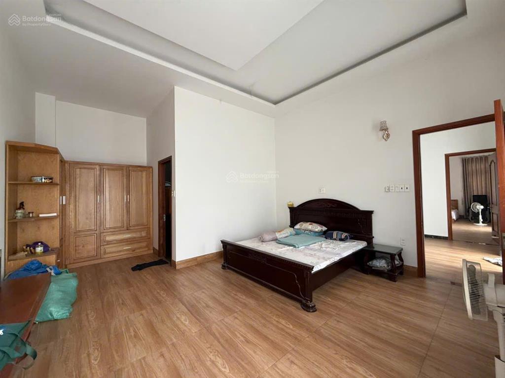 Bán nhà 1t 2l 289.6m2, mặt tiền lê thị trung p. bình chuẩn