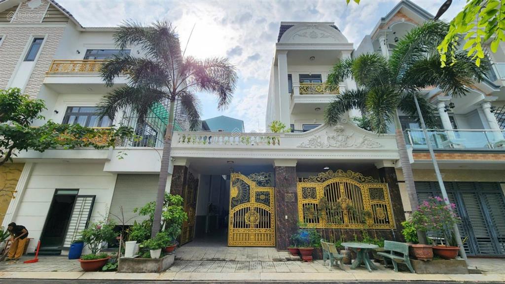 Bán nhà 1t2l 10x16m hoàn công, đường d5 kdc an phú 1 p.an phú, full nội thất gỗ đỏ