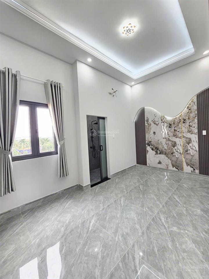 Bán nhà mới 1t2l 5x12m, đường d4 kdc phúc đạt p. tân đông hiệp, full nội thất