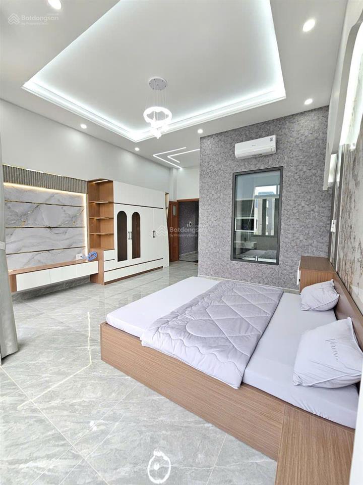 Bán nhà mới 1t2l 5x12m, đường d4 kdc phúc đạt p. tân đông hiệp, full nội thất