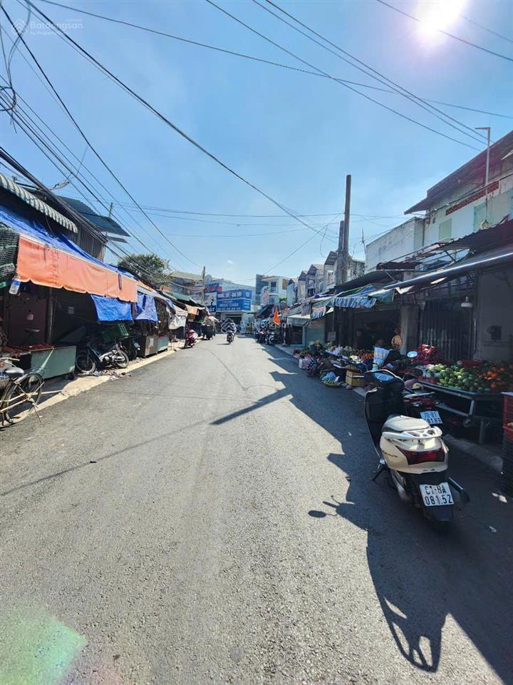 Bán nhà cấp 4 (5x22m), mặt tiền chợ đường d1 p. an thạnh, thổ cư 100%
