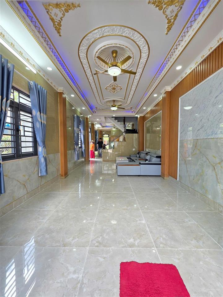 Bán căn góc 1t2l 416.5m, đường d2 kdc phú hồng khang p. bình chuẩn, full nội thất