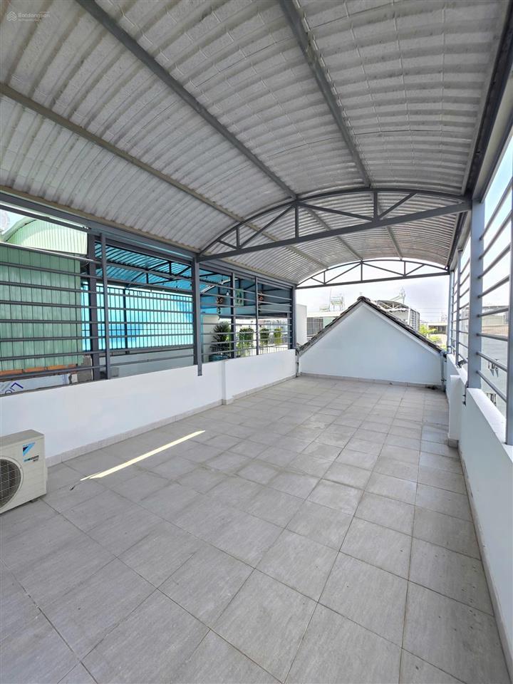 Bán căn góc 1t2l 416.5m, đường d2 kdc phú hồng khang p. bình chuẩn, full nội thất