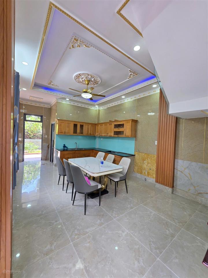 Bán căn góc 1t2l 416.5m, đường d2 kdc phú hồng khang p. bình chuẩn, full nội thất