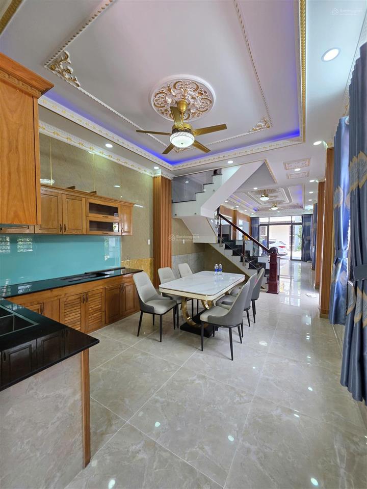 Bán căn góc 1t2l 416.5m, đường d2 kdc phú hồng khang p. bình chuẩn, full nội thất