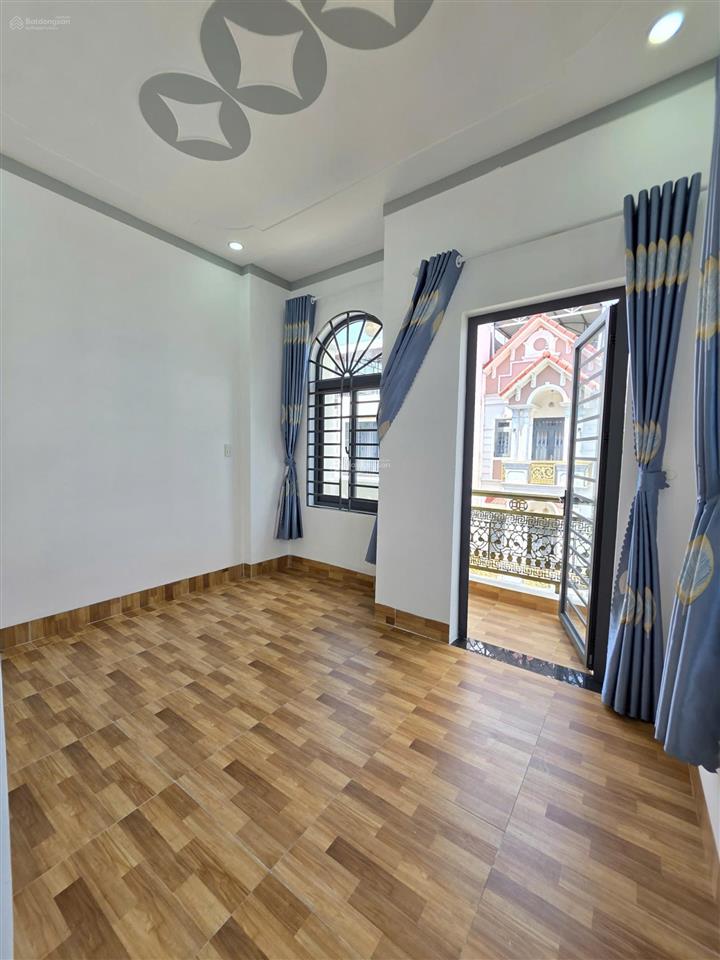 Bán căn góc 1t2l 416.5m, đường d2 kdc phú hồng khang p. bình chuẩn, full nội thất