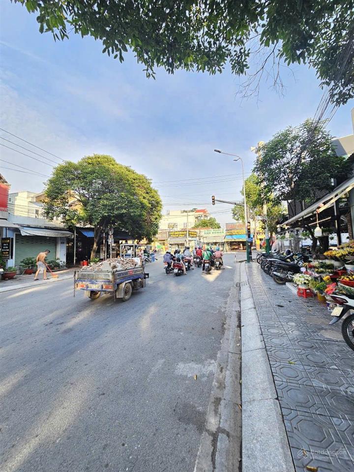 Bán nhà cấp 4 (5.8x21m), mặt tiền nguyễn thái học p.tân đông hiệp gần ttyt dĩ an, đang thuê 10tr/th