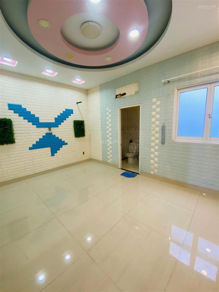 Bán nhà 1t2l 5x20m, đường d11 kdc việt sing kế chợ việt sing (hoàn công, kinh doanh được)