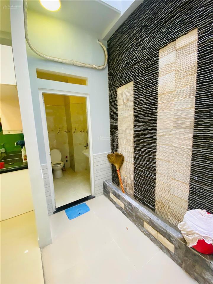Bán nhà 1t2l 5x20m, đường d11 kdc việt sing kế chợ việt sing (hoàn công, kinh doanh được)