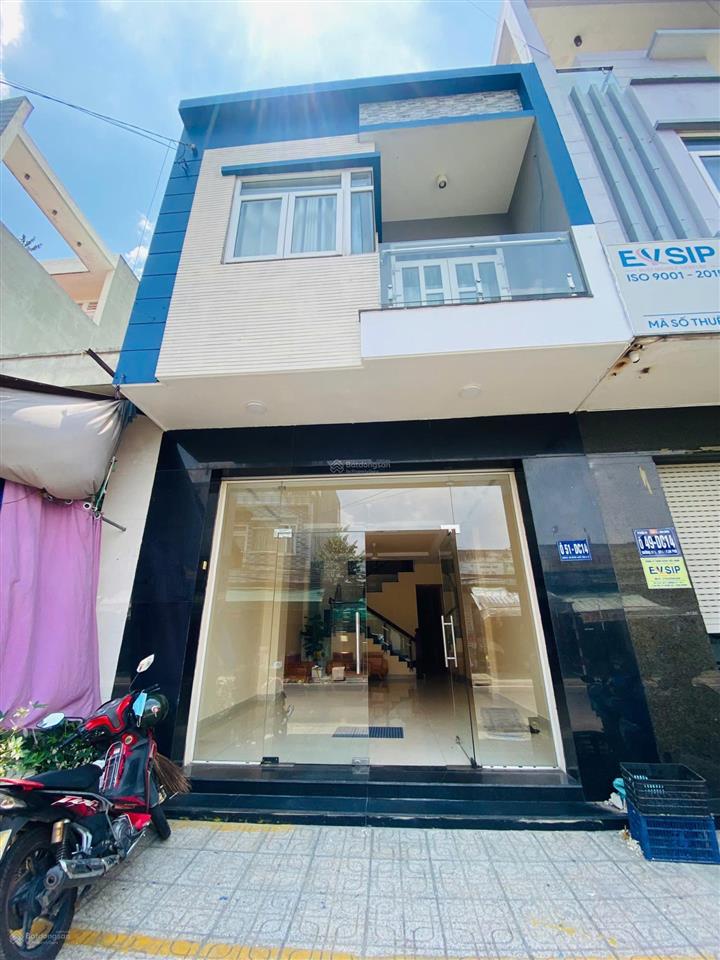 Bán nhà 1t2l 5x20m, đường d11 kdc việt sing kế chợ việt sing (hoàn công, kinh doanh được)