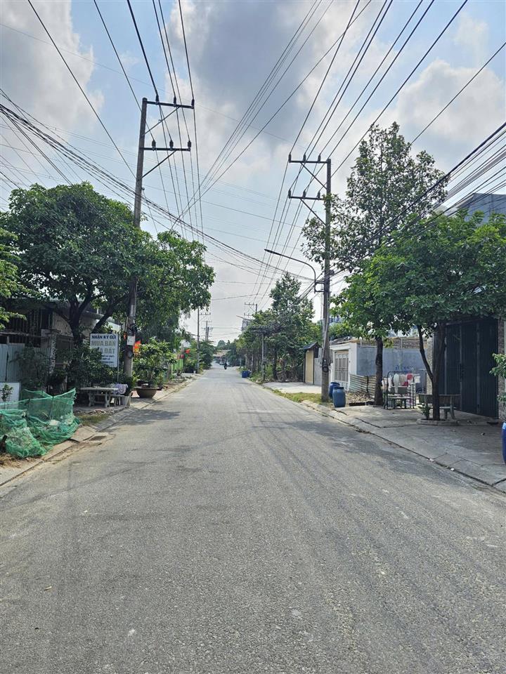Bán nhà 1t2l 5x23m, đường n3 kdc biconsi kế bờ hồ (hoàn công)