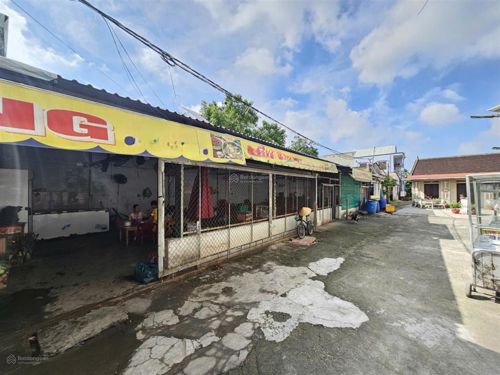 Bán đất 6.7x29m, mặt tiền nguyễn trãi kế ngã tư đồi mồi, đang thuê 20tr/th