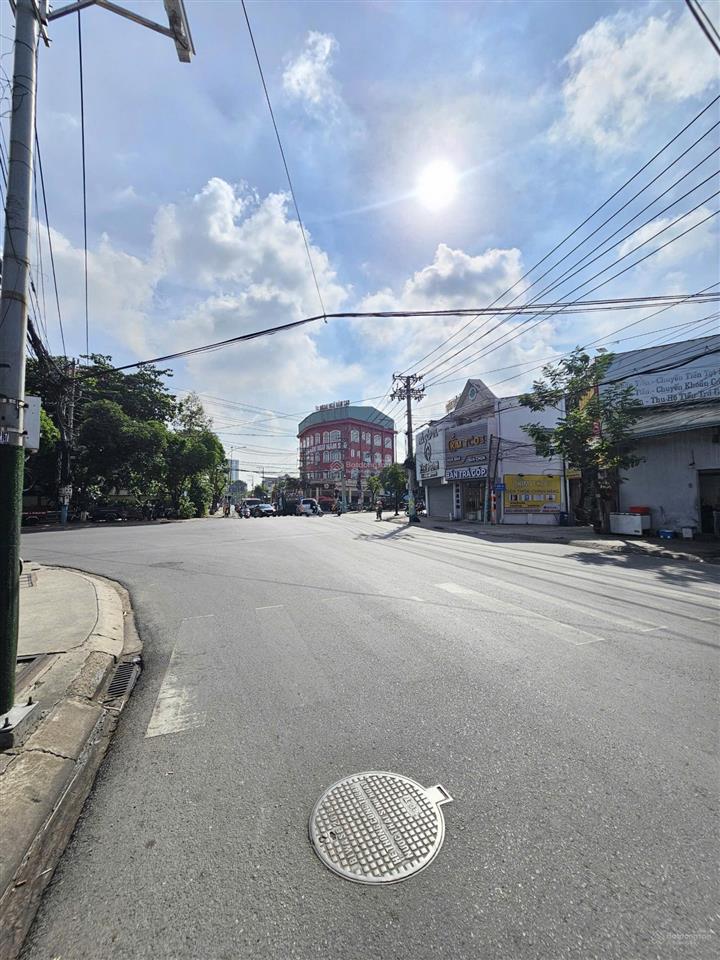 Bán đất 6.7x29m, mặt tiền nguyễn trãi kế ngã tư đồi mồi, đang thuê 20tr/th