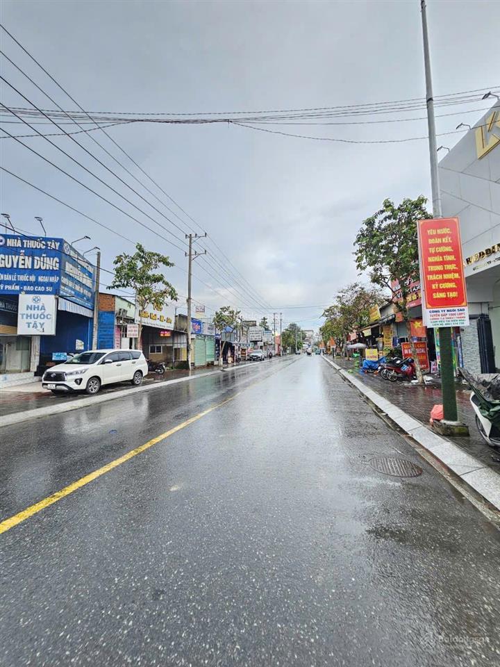 Bán nhà cấp 4 (5x57m), mặt tiền trần hưng đạo, đang thuê 13tr/th (sầm uất, giá rẻ)