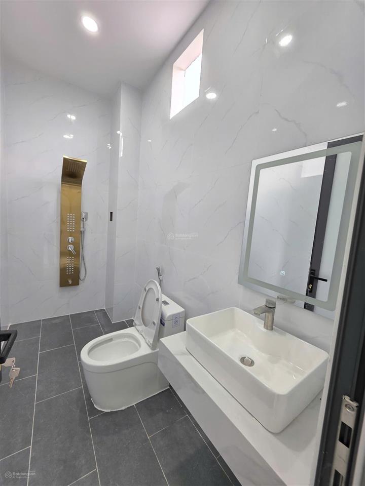 Bán nhà mới 1t2l 5x18m, kdc bửu hòa đối diện công viên, full nội thất (hoàn công)