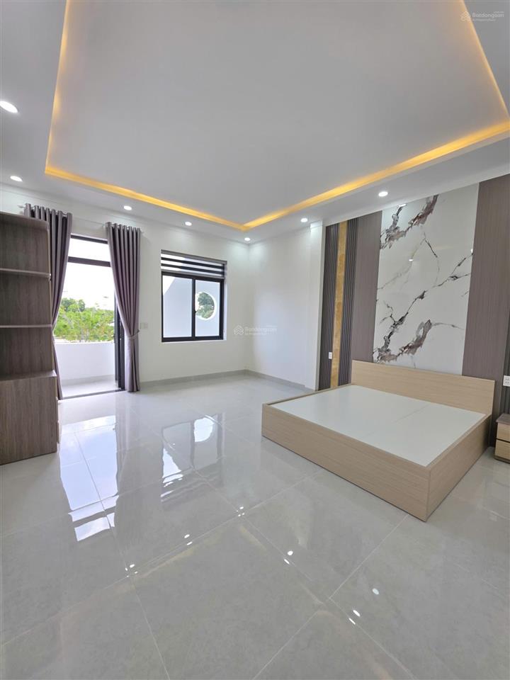 Bán nhà mới 1t2l 5x18m, kdc bửu hòa đối diện công viên, full nội thất (hoàn công)