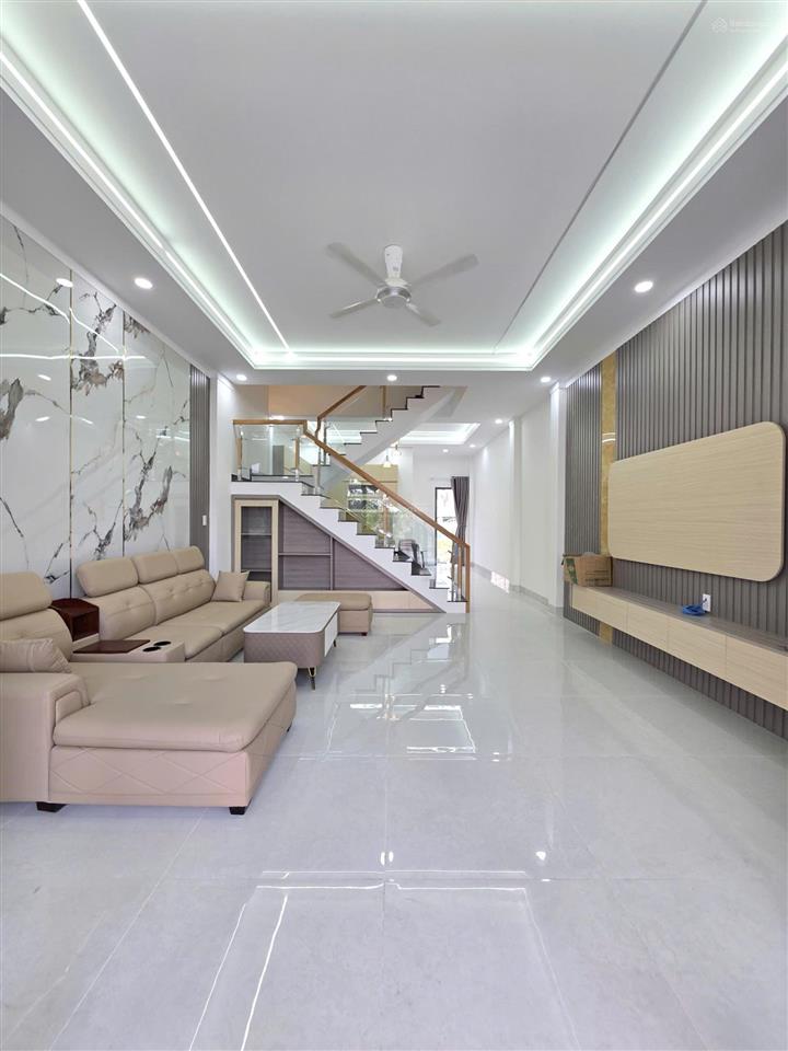 Bán nhà mới 1t2l 5x18m, kdc bửu hòa đối diện công viên, full nội thất (hoàn công)
