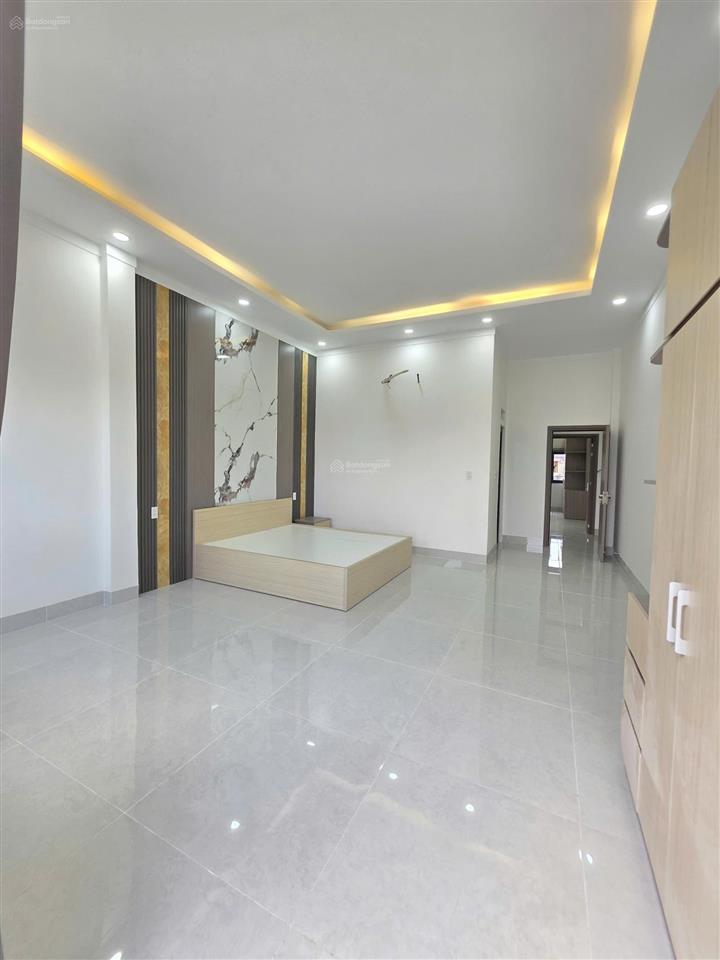 Bán nhà mới 1t2l 5x18m, kdc bửu hòa đối diện công viên, full nội thất (hoàn công)