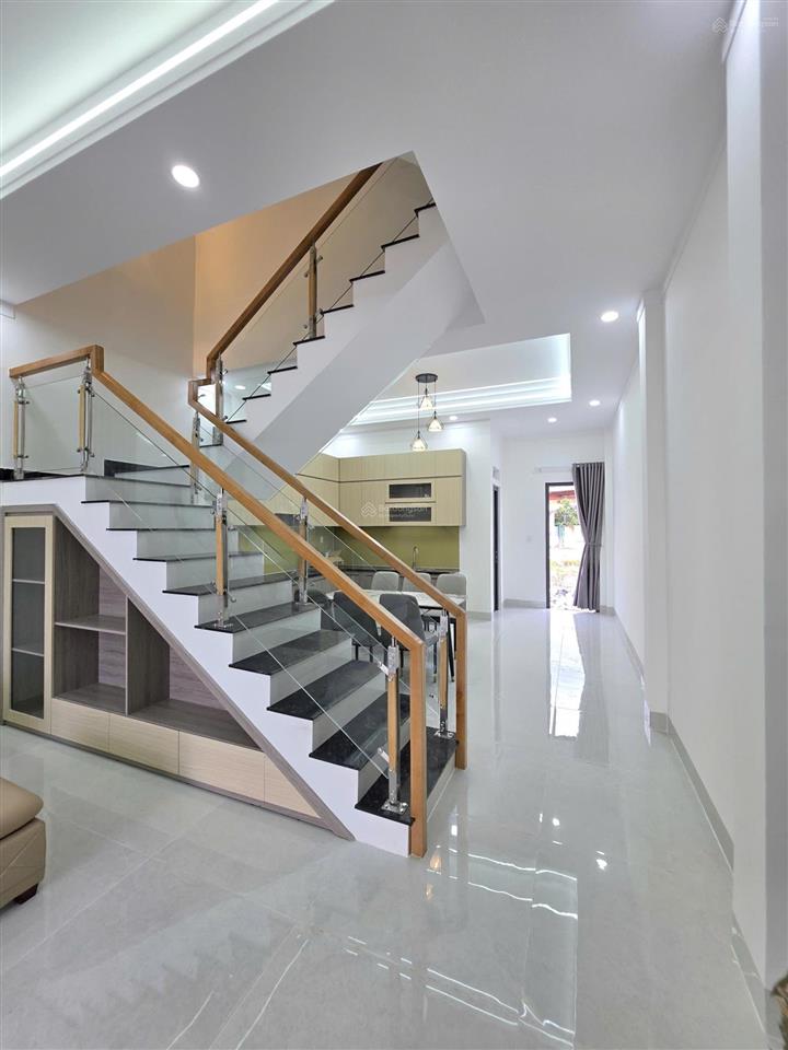 Bán nhà mới 1t2l 5x18m, kdc bửu hòa đối diện công viên, full nội thất (hoàn công)