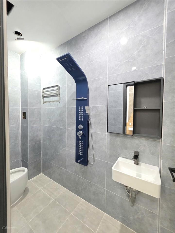 Bán nhà mới 1t2l 5x18.5m, đường d1 kdc the suncity p. an phú, full nội thất (giá tham khảo tốt)