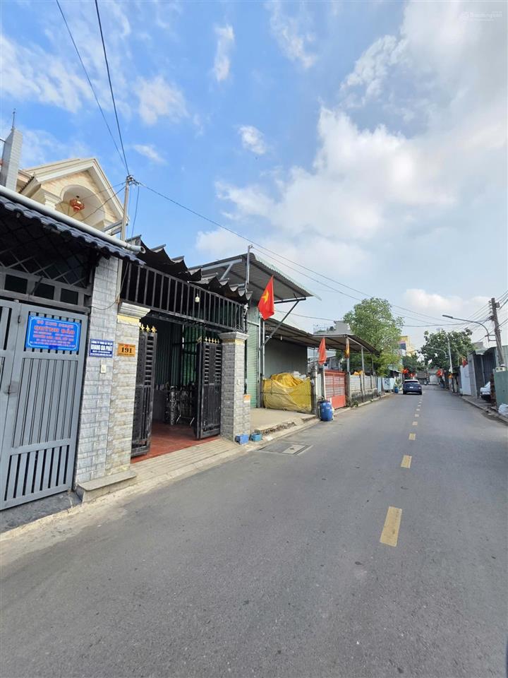 Bán nhà mới 1t2l 4,5x25m, mặt tiền lê văn tiên gần ngã tư chiêu liêu (full nội thất xịn)