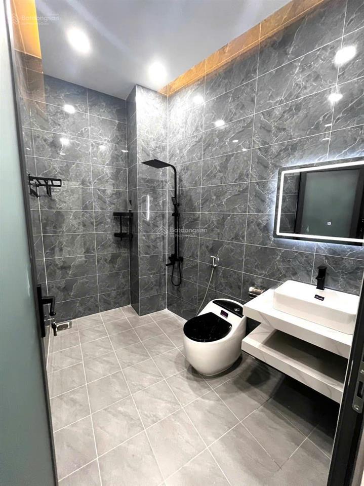 Bán nhà mới 1t2l 4,5x25m, mặt tiền lê văn tiên gần ngã tư chiêu liêu (full nội thất xịn)