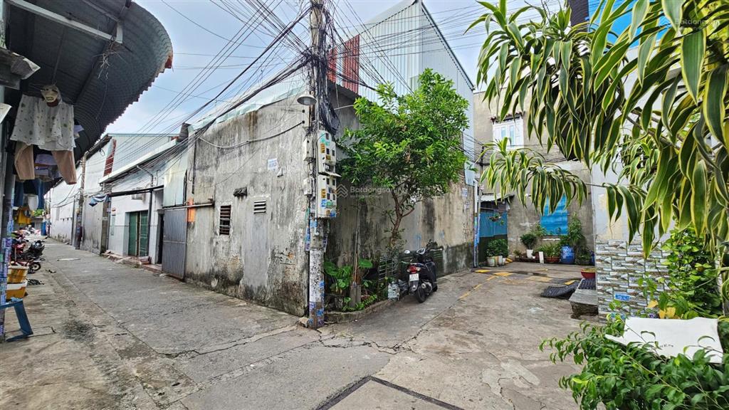Bán căn góc + dãy trọ 1 t1l 5.5x48m, hẻm đt 743c gần vincom 550, thu nhập 15tr/th (giá rẻ)