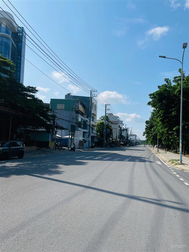 Bán đất 5.3x20m, mặt tiền lương định của kế làng đại học (sầm uất)