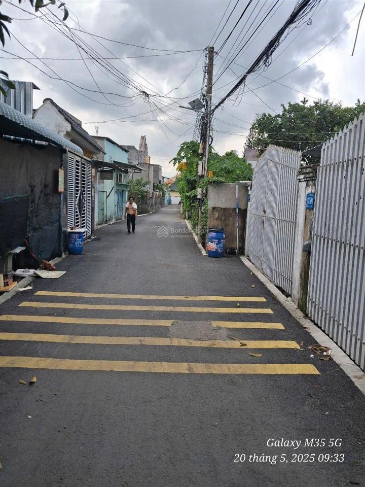 Bán nhà cấp 4 (5.5x25m), hẻm đt 743a gần trường cấp 1,2,3 dĩ an (giá rẻ)