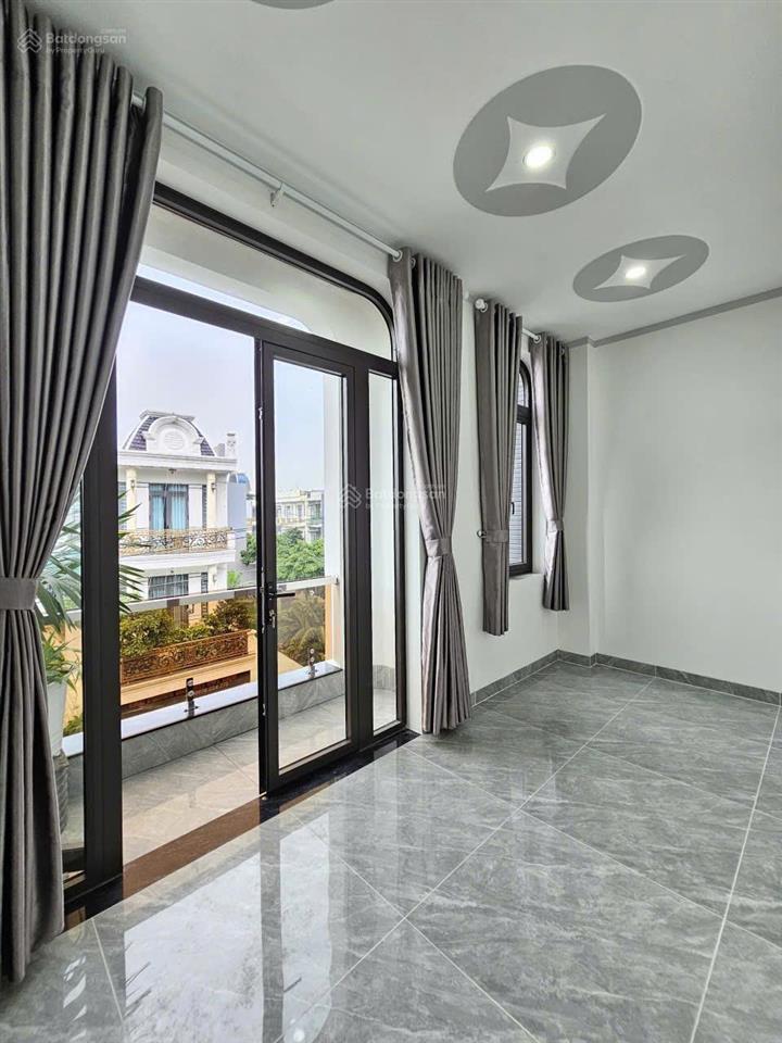 Bán nhà mới 1t2l 513.5m, đường d1 kdc lê phong 1 (trục chính, full nội thất, không vướng)