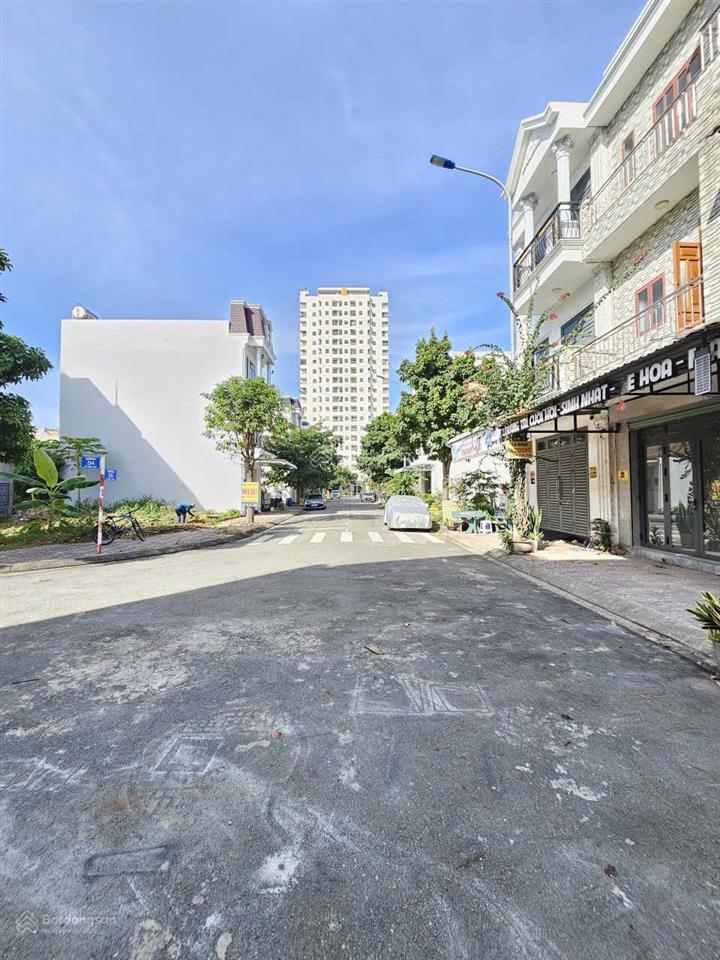Bán đất 6.5x12m, đường d4 kdc phúc đạt (giá rẻ, không vướng cống, tủ điện)
