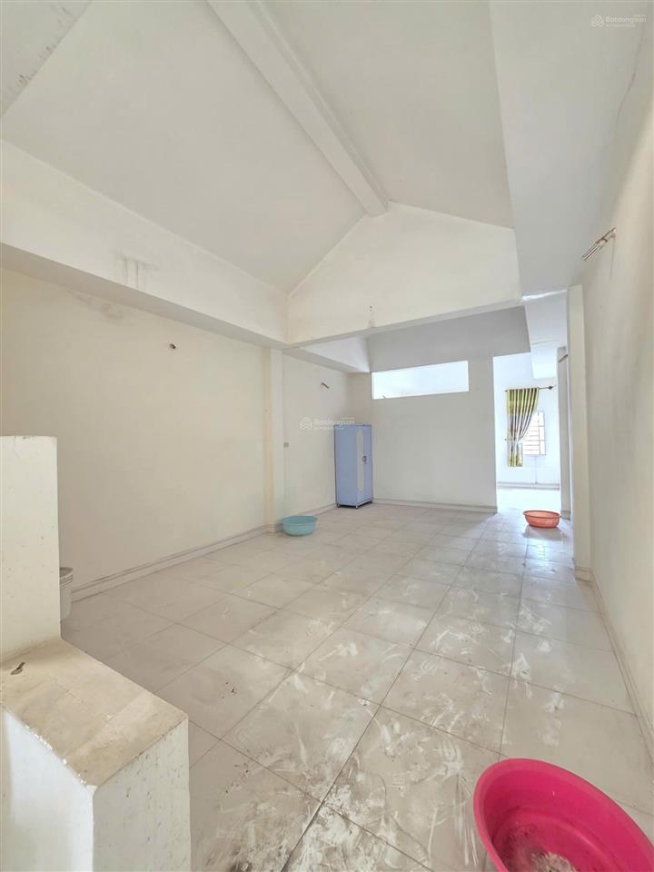 Bán nhà 1t3l 4.5x24m, mặt tiền đường gs1 gần go dĩ an (sầm uất, hoàn công)