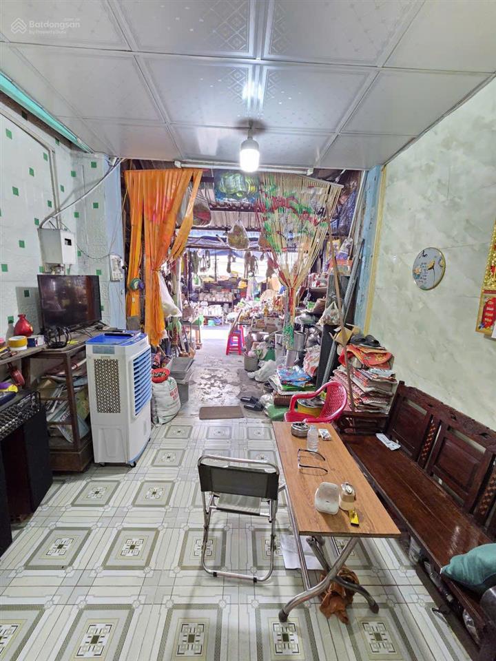 Bán nhà cấp 4 (3,03x29m) mặt tiền thủ khoa huân đối diện chợ búng (sầm uất, thổ cư 100%)