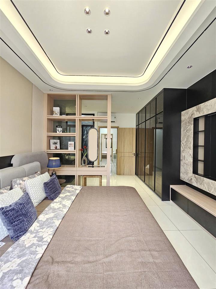 Bán nhà mới 1t2l 4x16m, đường n1 kdc phú hồng đạt (hoàn công, full nội thất xịn, trục chính)