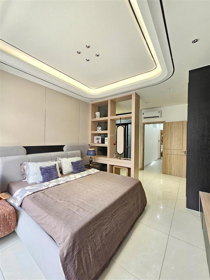 Bán nhà mới 1t2l 4x16m, đường n1 kdc phú hồng đạt (hoàn công, full nội thất xịn, trục chính)