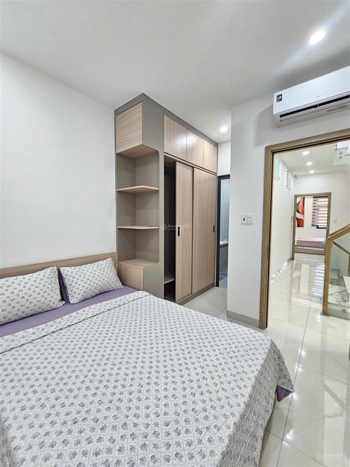 Bán nhà mới 1t2l 4x16m, đường n1 kdc phú hồng đạt (hoàn công, full nội thất xịn, trục chính)