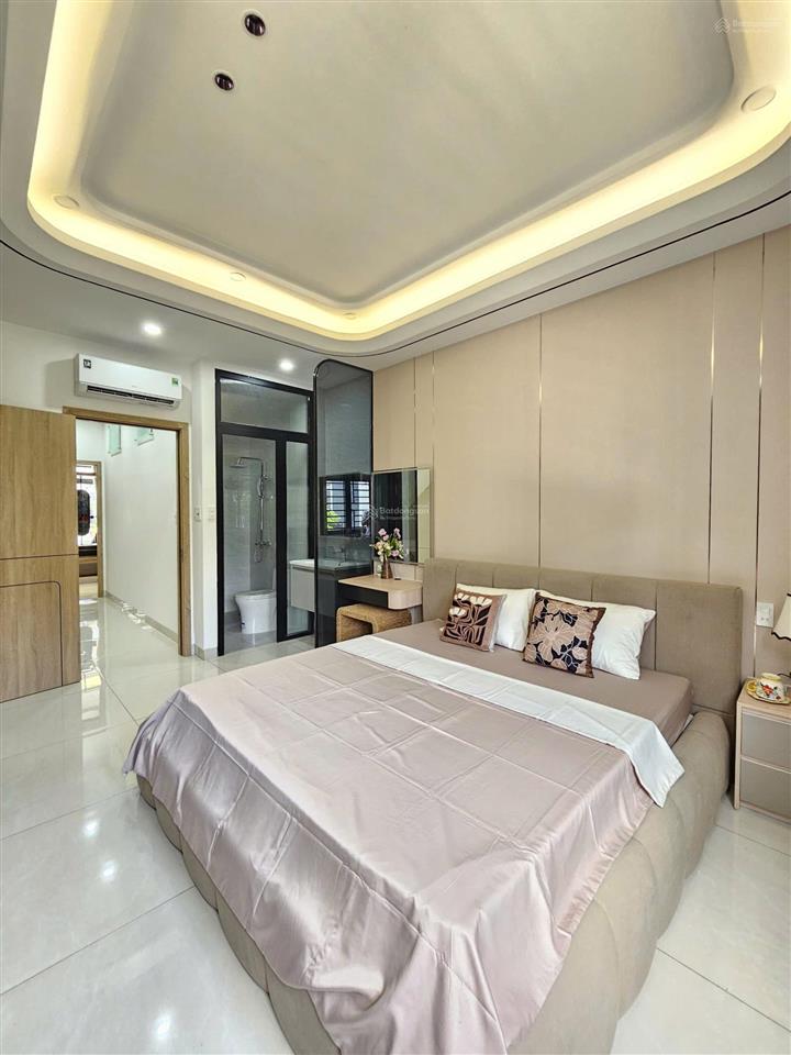 Bán nhà mới 1t2l 4x16m, đường n1 kdc phú hồng đạt (hoàn công, full nội thất xịn, trục chính)