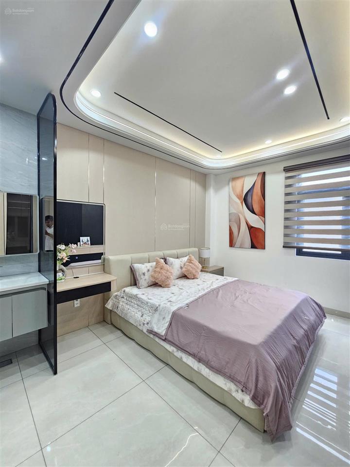 Bán nhà mới 1t2l 4x16m, đường n1 kdc phú hồng đạt (hoàn công, full nội thất xịn, trục chính)