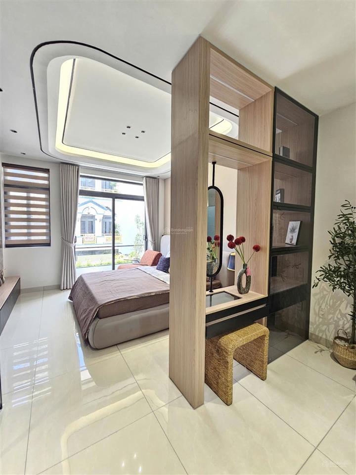 Bán nhà mới 1t2l 4x16m, đường n1 kdc phú hồng đạt (hoàn công, full nội thất xịn, trục chính)