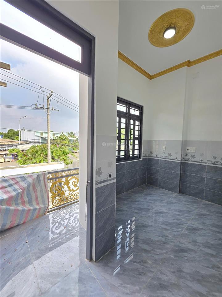 Bán nhà mới 1t2l 4.6x27m, mặt tiền đt 743a gần kcn sóng thần 2 (sầm uất, hoàn công)