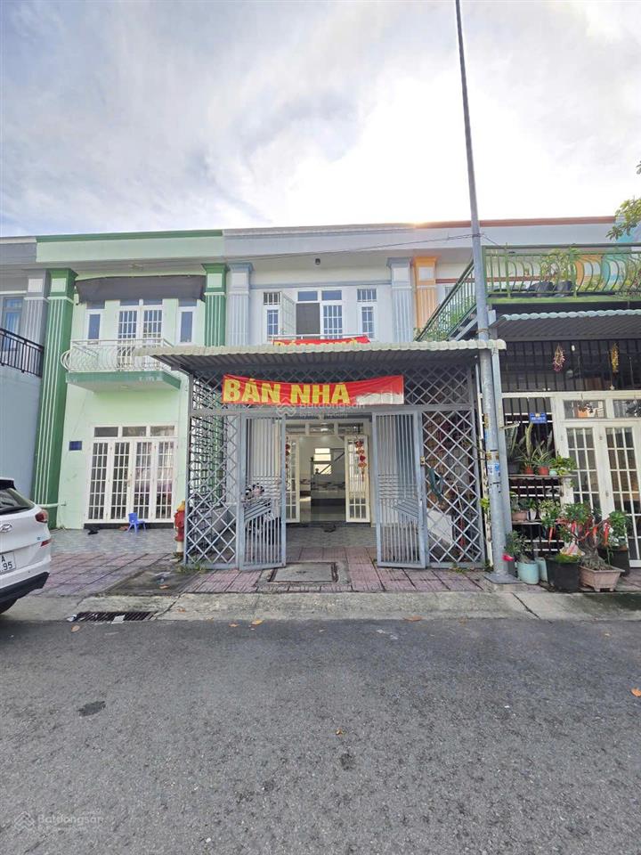Bán nhà 1t 1l 5x15m, đường d4 kdc hòa lân 2 (giá rẻ, hoàn công, đang thuê 7tr/th)