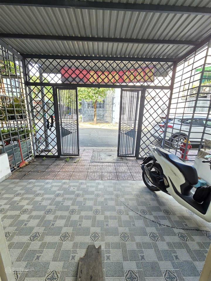 Bán nhà 1t 1l 5x15m, đường d4 kdc hòa lân 2 (giá rẻ, hoàn công, đang thuê 7tr/th)