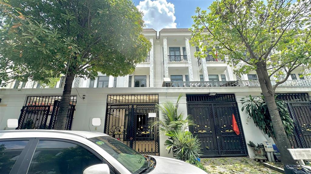 Bán nhà 1t2l 4x23m, đường d1 kdc hoàng nam 3 kế trường cấp 1,2, đông hòa (hoàn công, giá rẻ)