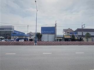 Bán kho xưởng 10x64.7m, mặt tiền đt.743 kế vòng xoay an phú (sầm uất)