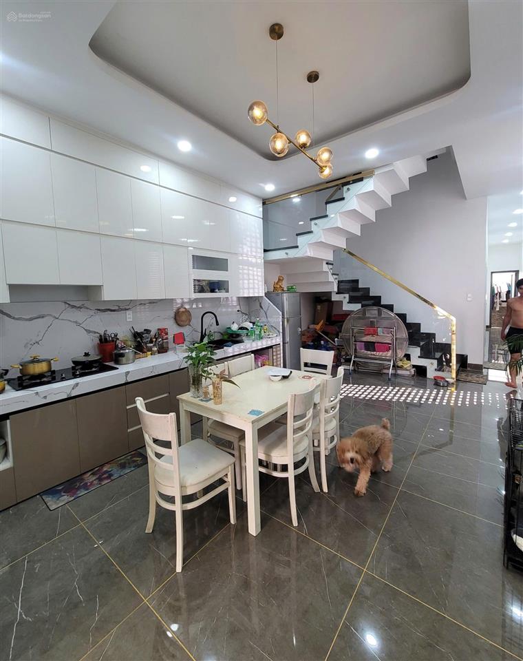 Bán nhà 1t2l 5.4x26m, hẻm nguyễn thái học kế chợ dĩ an 1 (đang thuê 18tr/th)
