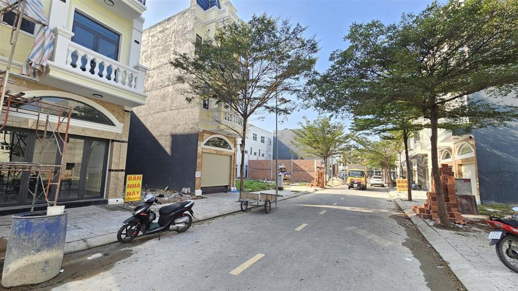 Bán đất 4x15m, đường n4 kdc icon central gần chợ thông dụng (không vướng, giá rẻ)