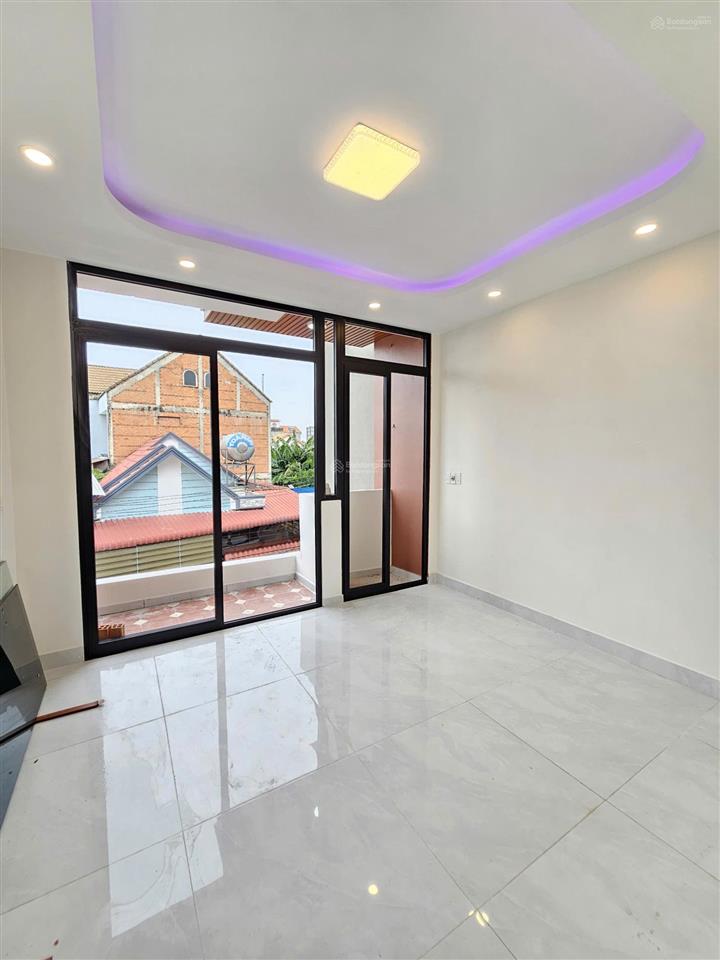 Bán nhà mới 1t1l 4x15.8m, hẻm trần hưng đạo gần chợ dĩ an 1 (vị trí trung tâm)