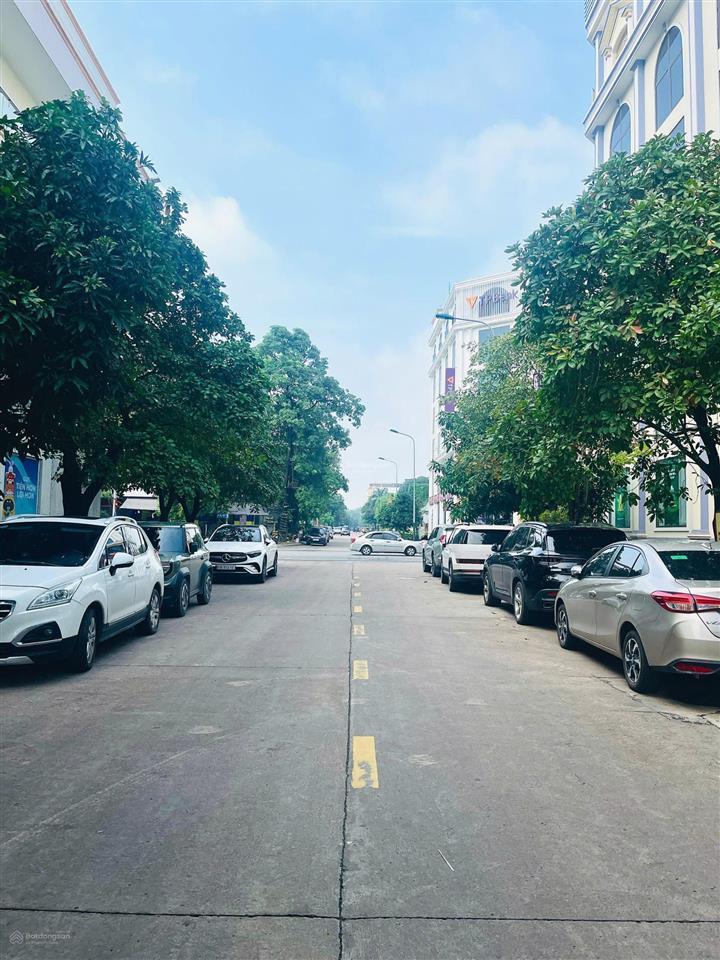 Bán nhà 1t5l 6x22m, đường l trung tâm hành chính dĩ an (hoàn công, kinh doanh)