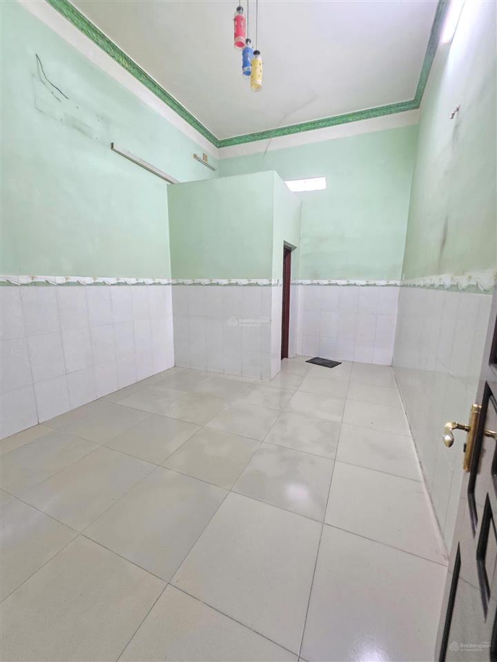 Bán nhà mái thái 10.5x20m, đường số 1 kdc đông tư gần sân golf sông bé (sầm uất)