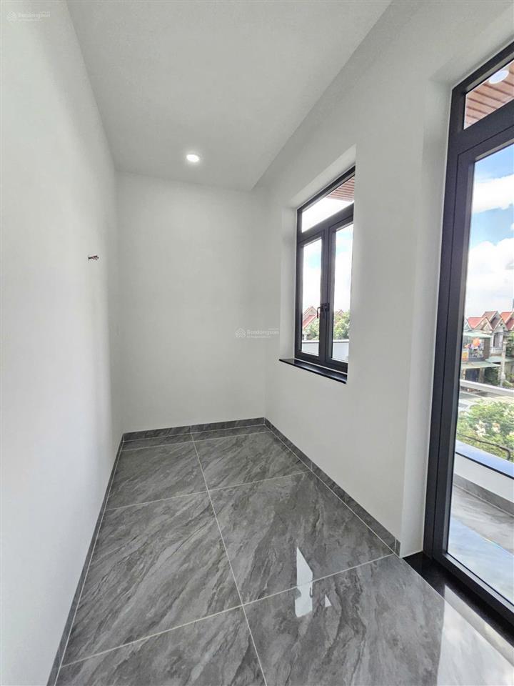 Bán căn góc mới 1t2l 4.5x16m, đường số 1 kdc chương dương (kế công viên, trục chính)